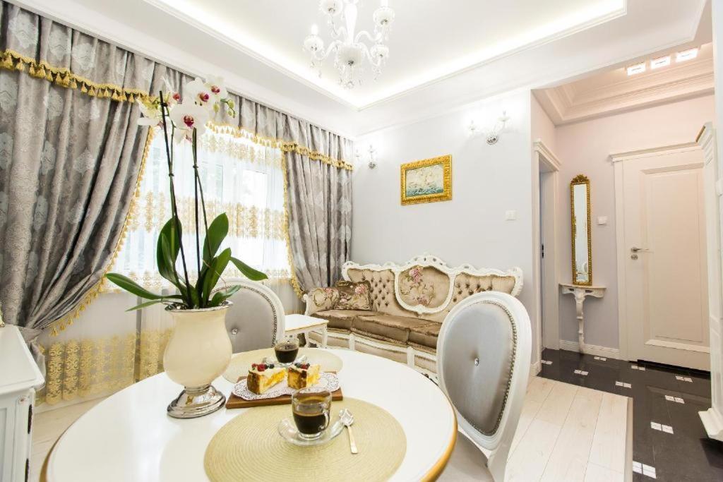 Pk Apartments-Lipowa Street-Center Bialystok Bagian luar foto